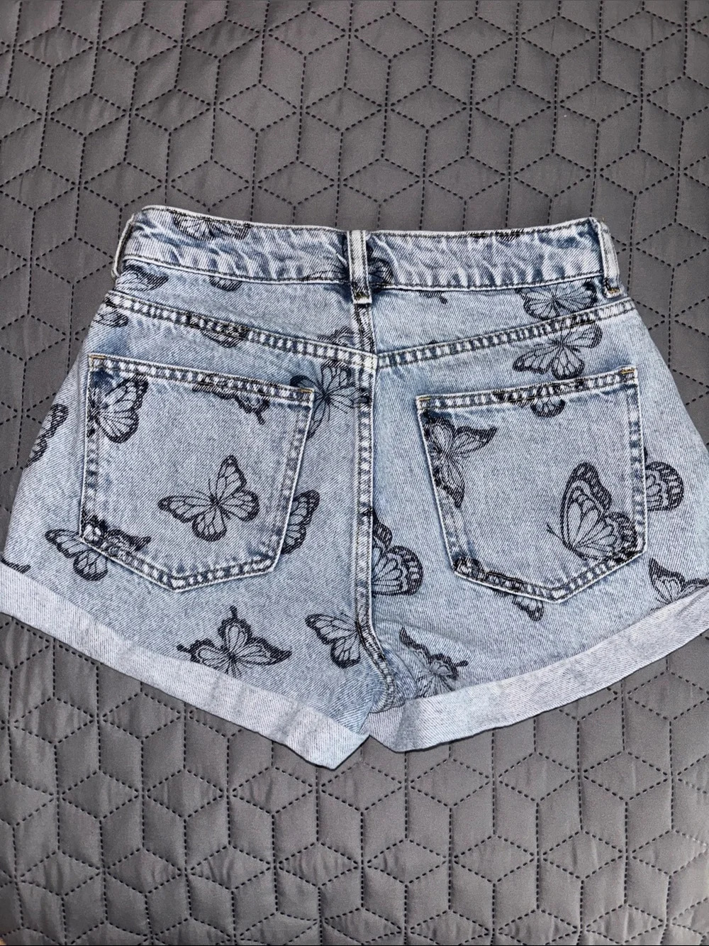 Pacsun Eco Butterfly Stamp Mom Shorts- 26 - Picture 5 of 10